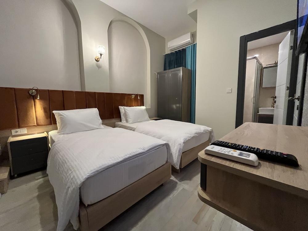 Genoa Port Hotel - Room