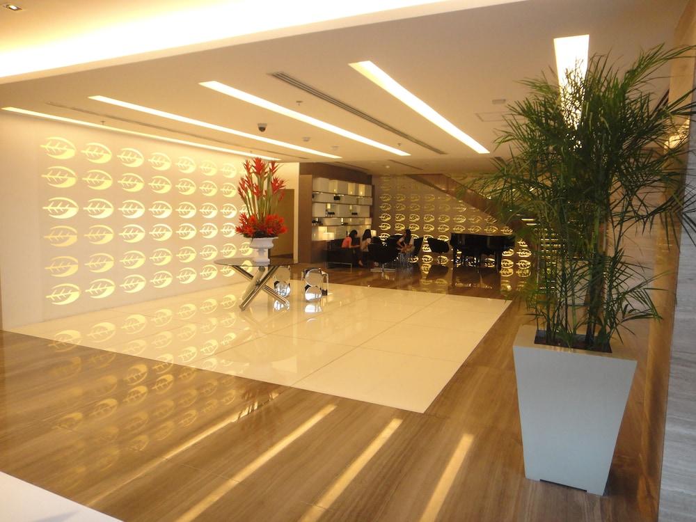 The Bayleaf Intramuros Hotel - Lobby