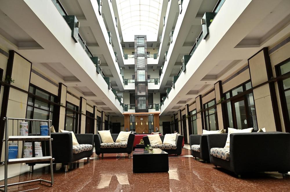 The Fern Residency Kakinada - Lobby