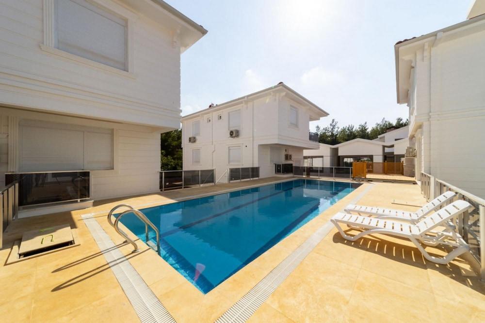Great Villa With Pool Hammam and Sauna in Antalya - Room