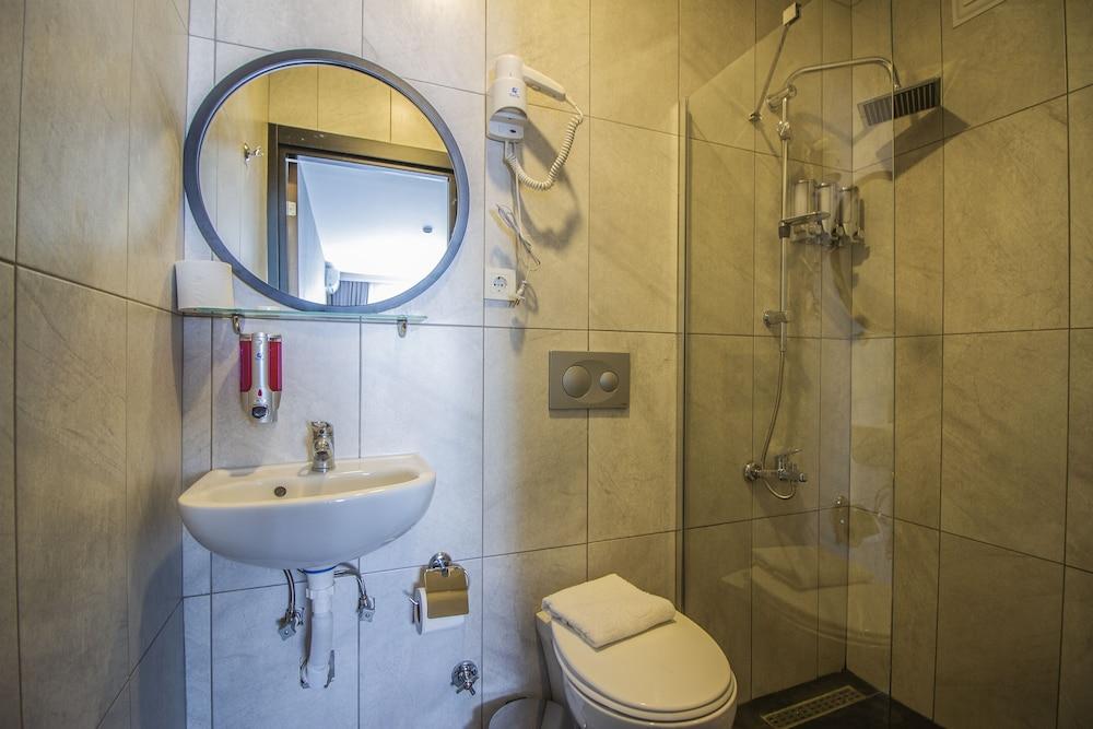 Istanbul Nostalji Suit Avcılar - Bathroom
