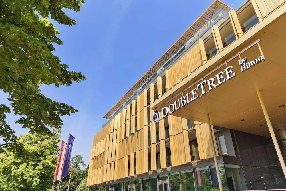 فندق دوبل تري من هيلتون في حي شونبرون بمدينة فيينا - Exterior