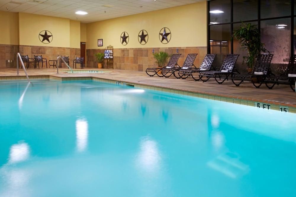 Holiday Inn Hotel & Suites Beaumont Plaza (I-10 & Walden), an IHG Hotel - Waterslide