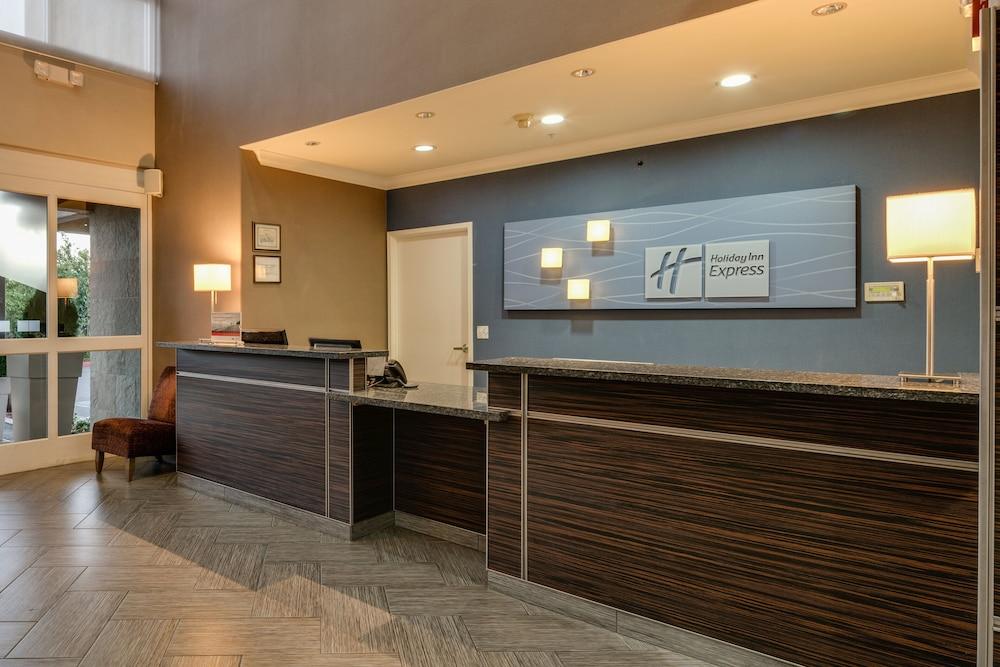 Holiday Inn Express & Suites Santa Clara, an IHG Hotel - Lobby