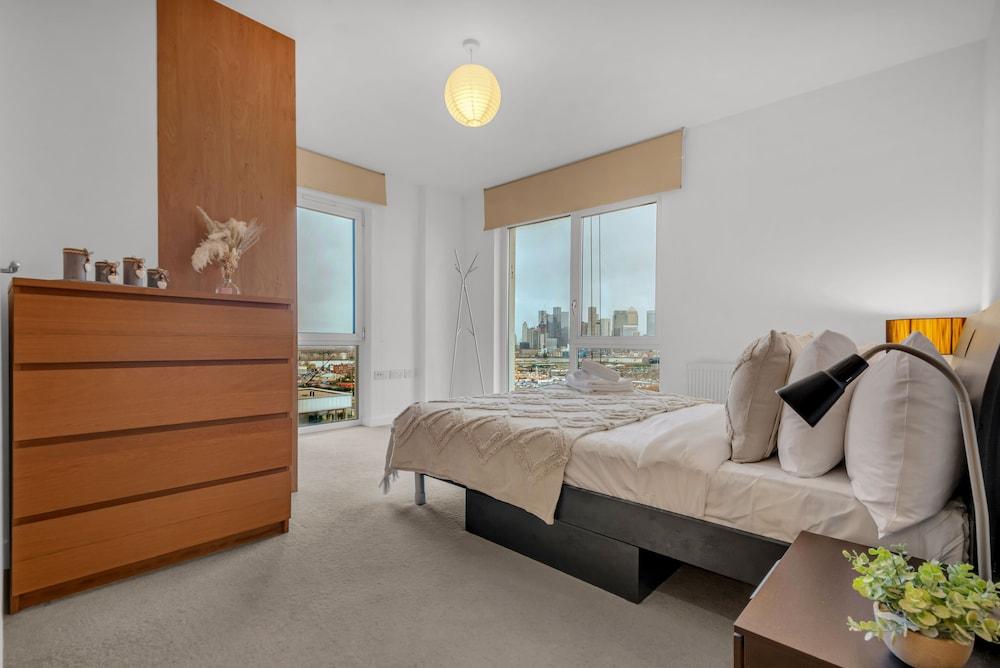 Greenwich Serviced Apartments-MySquare - Room