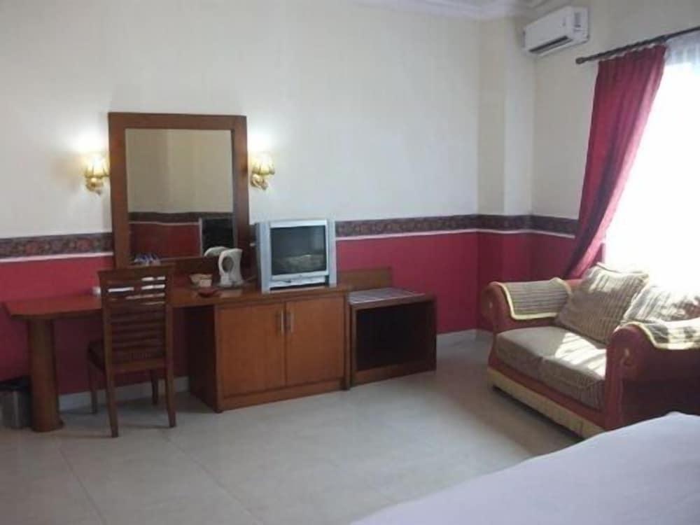 New Siliwangi Hotel & Restaurant - Room amenity