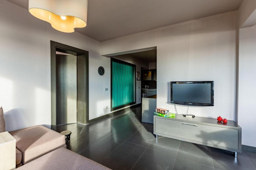 Stylish Apartment With Panaromic View in Besiktas - Room