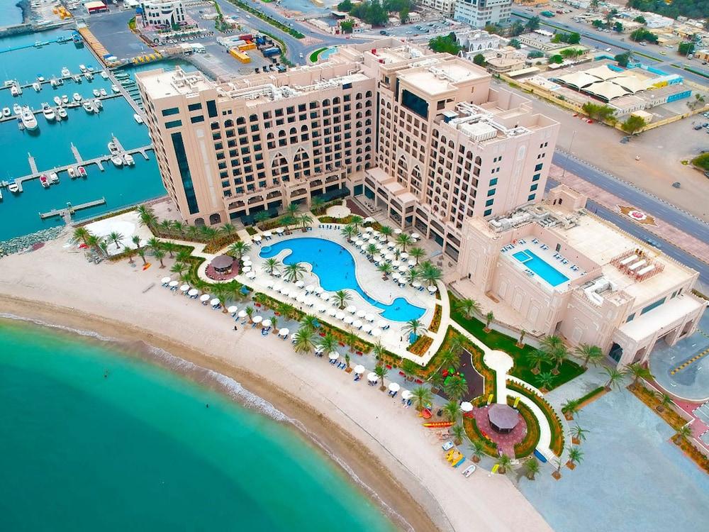 Al Bahar Hotel & Resort - Featured Image