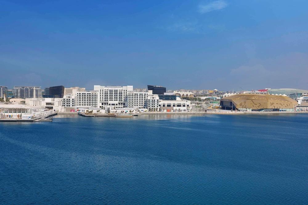Hilton Abu Dhabi Yas Island - Exterior