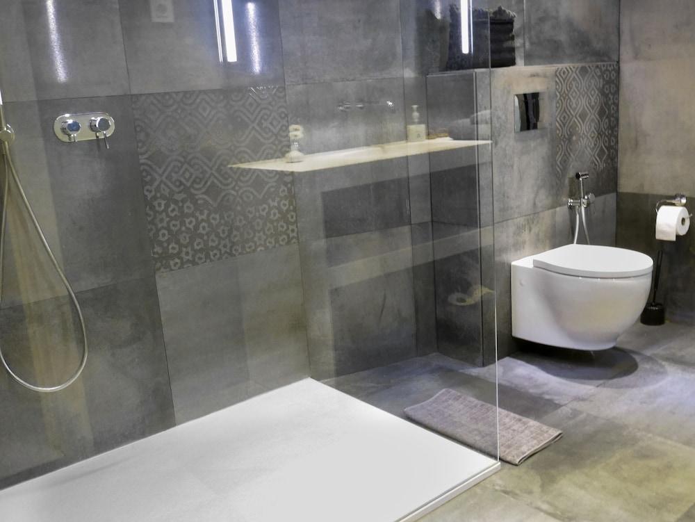 Apartment San Sebastian Beach - Bathroom