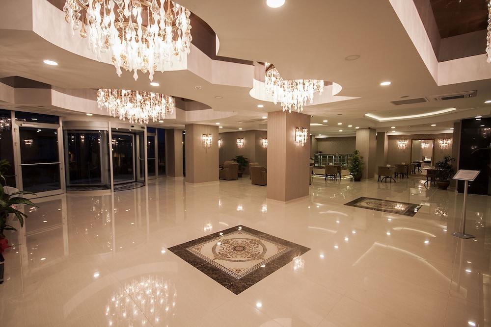Hotel Golden Way Giyimkent - Interior Entrance