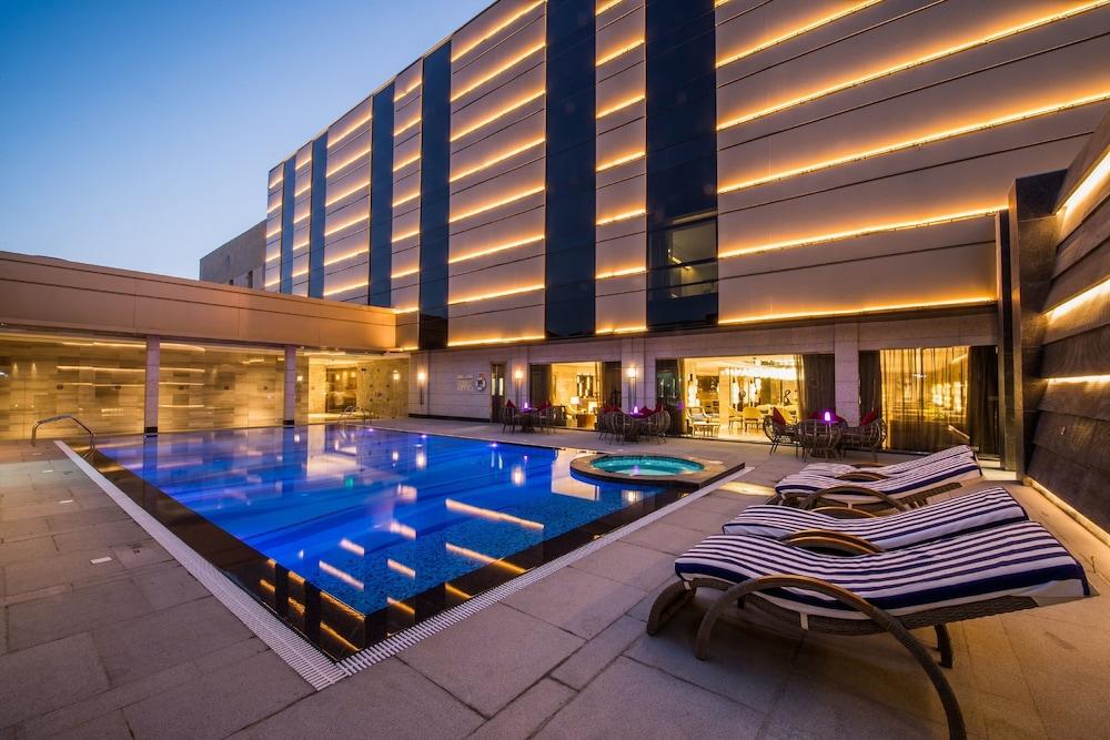 بريرا قرطبة الرياض - Outdoor Pool