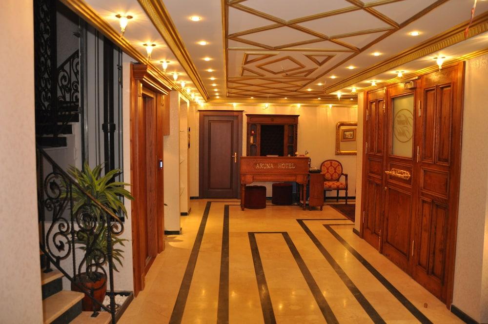 Aruna Hotel - Lobby