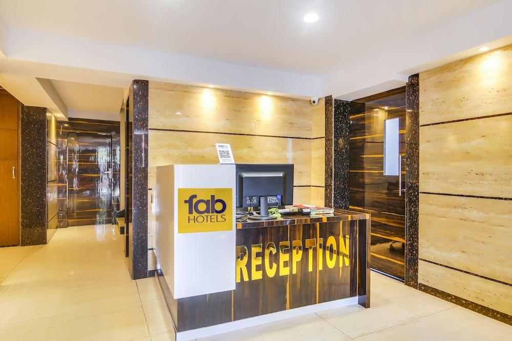 FabExpress Luxor - Reception