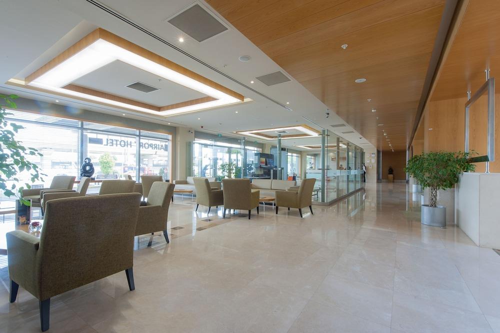 ISG Sabiha Gokcen Airport Hotel - Special Class - Lobby Sitting Area