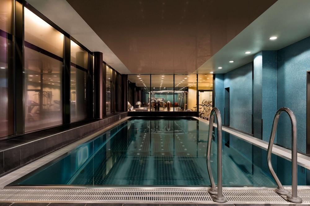 Adina Apartment Hotel Frankfurt Neue Oper - Indoor Pool