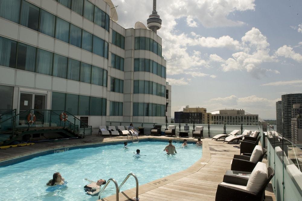 Hyatt Regency Toronto - Outdoor Pool