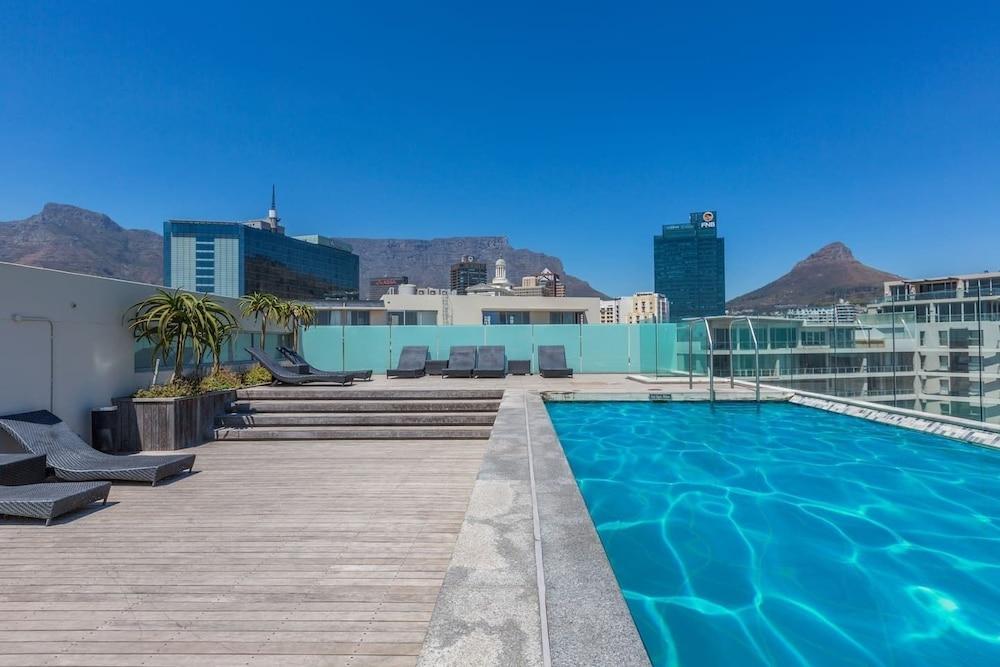 V&A Waterfront Luxury Residences - WHosting - Featured Image