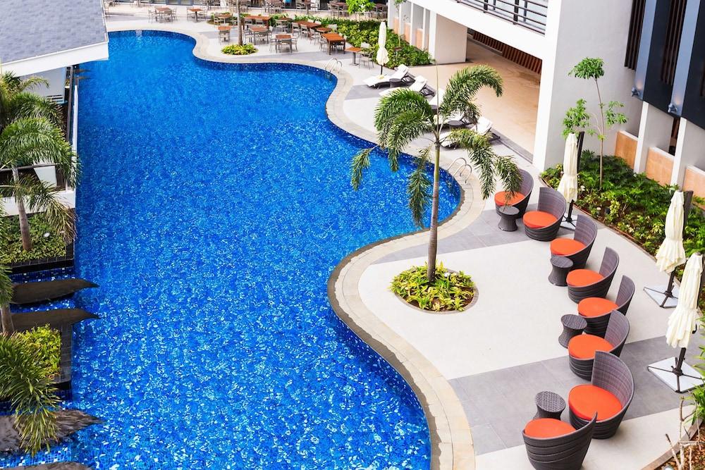 Savoy Hotel Boracay Newcoast - Outdoor Pool