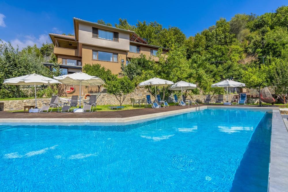 Avena Mountain Boutique Hotel - Adults Only - Outdoor Pool