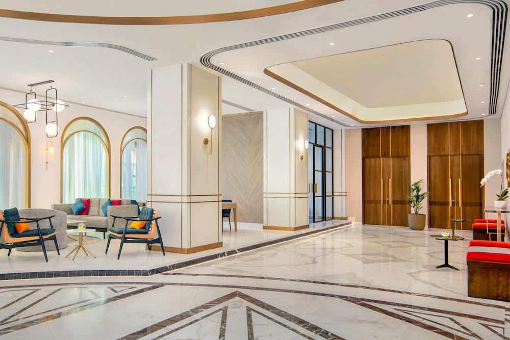 Sheraton Abu Dhabi Hotel & Resort - Lobby