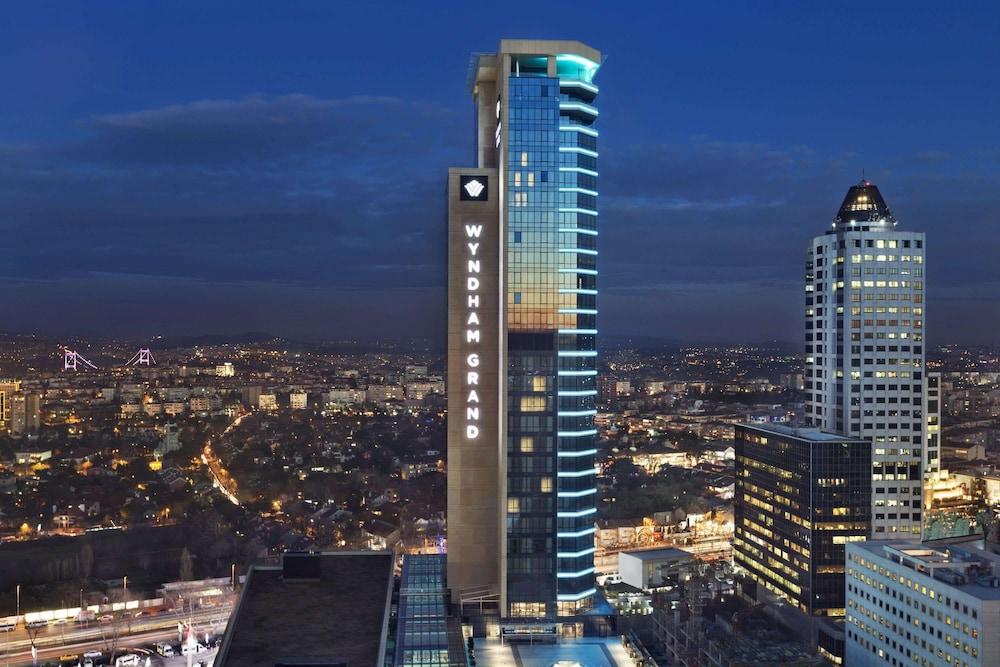 Wyndham Grand Istanbul Levent - Featured Image