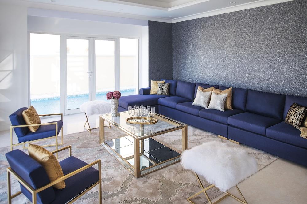 Dream Inn Dubai - Palm Villa Frond E - Reception
