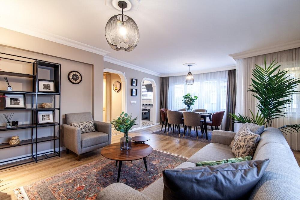 Modern Flat Close to Istiklal Street With Balcony - Featured Image