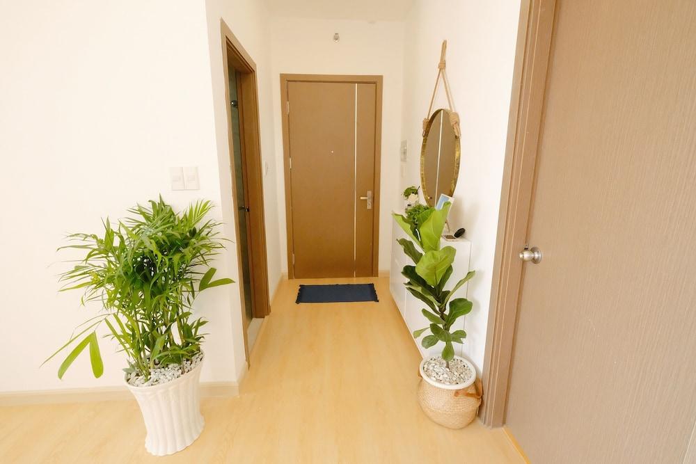 Stay In Nha Trang Apartments - Interior Entrance