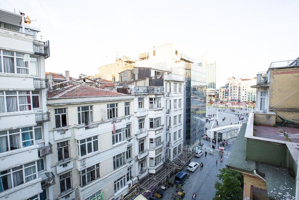 Taksim Leon's Hotel Cafe & Spa - Exterior