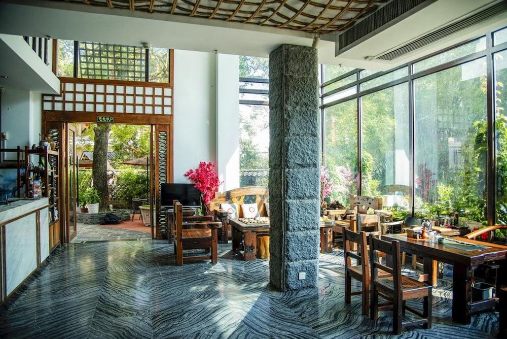 Dongfang Tianshe Resort - Lobby