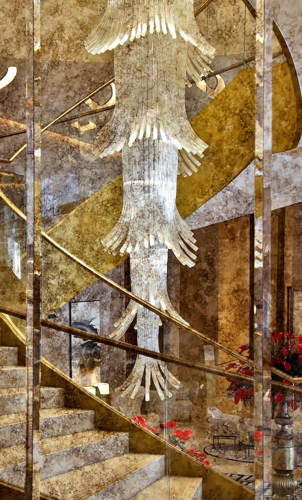 ذا سانت ريجيس دبي، النخلة - Interior Detail