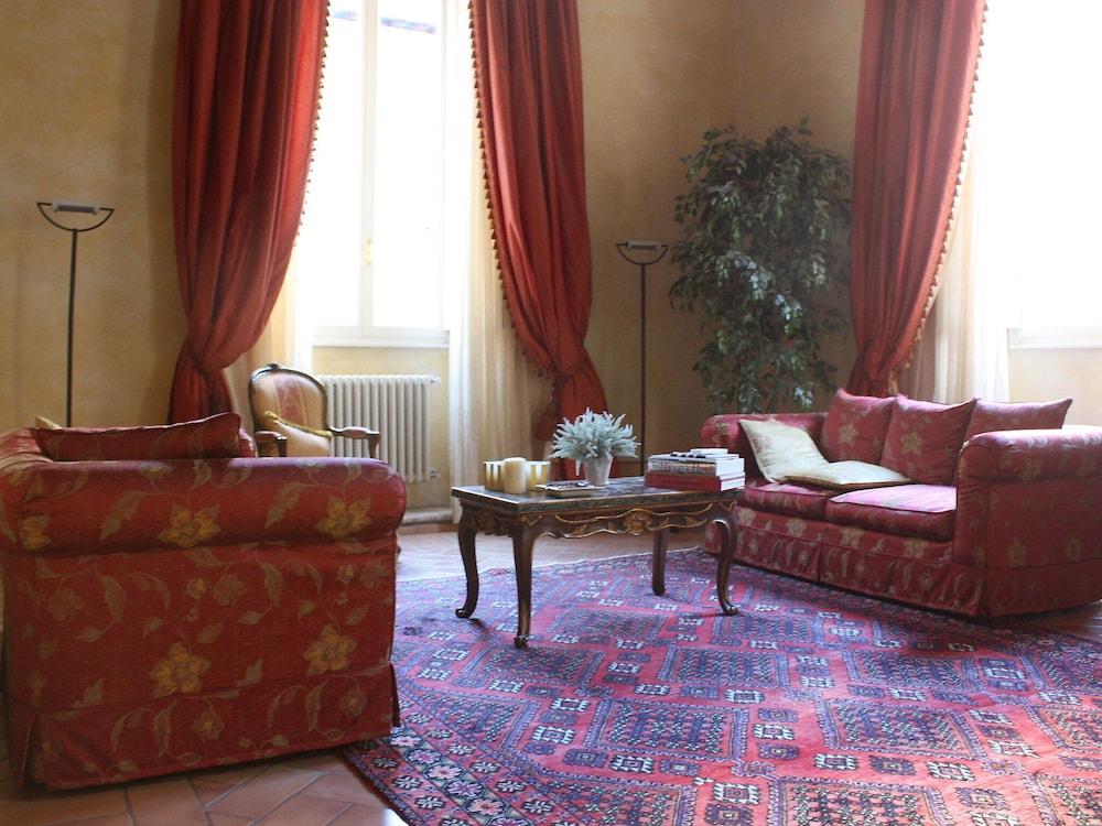 Pantheon Luxury Roma - Room