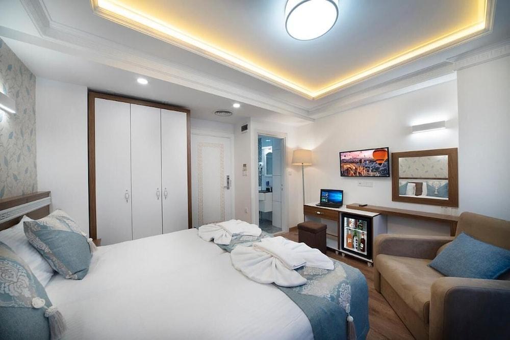 Lika Hotel - Beautiful Standard Double or Twin Room in Center Istanbul - Room