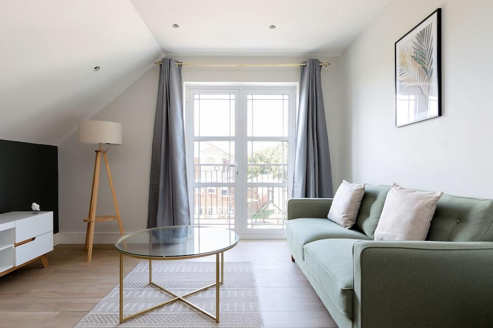 The Finchley Apartment - Featured Image