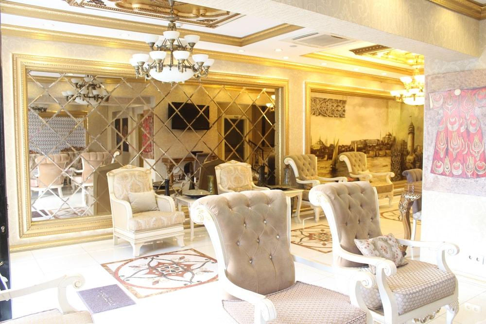 Marmara Deluxe Hotel - Lobby Sitting Area