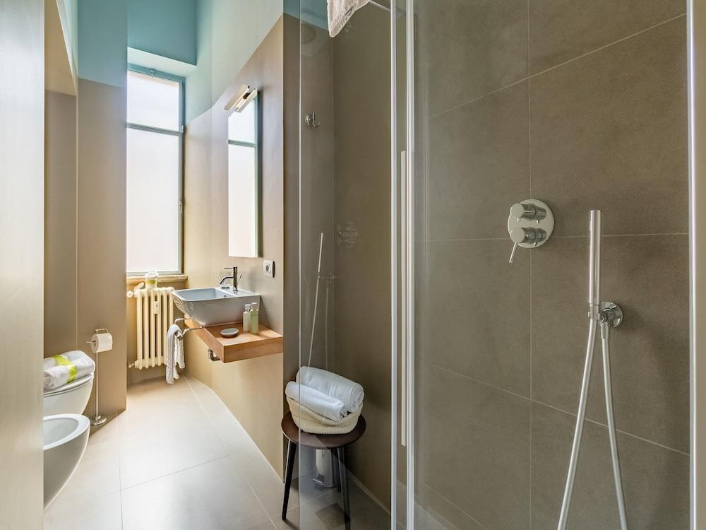 The Best Rent - Apartment in Milan downtown - Bathroom