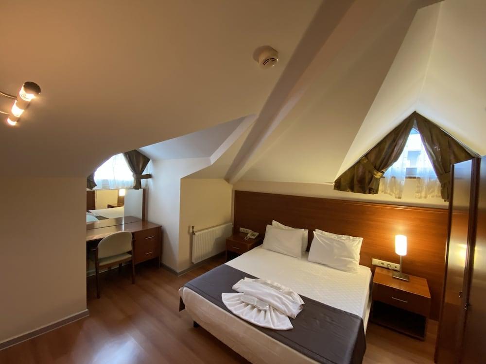 Triada Hotel Gayrettepe - Room