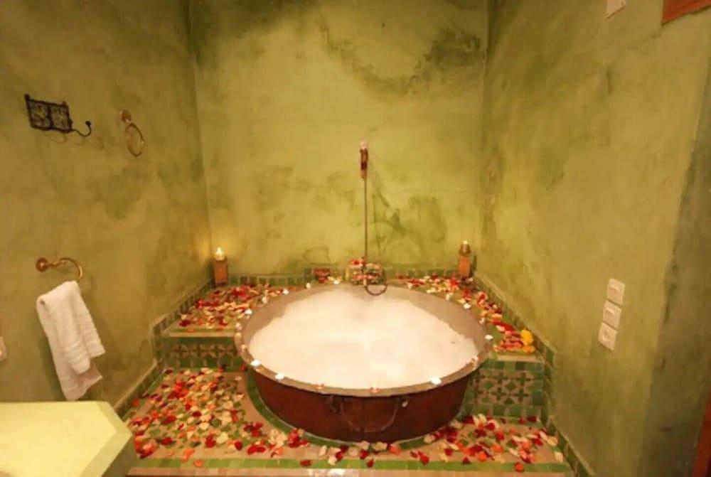 Riad Dar Benares - Bathroom