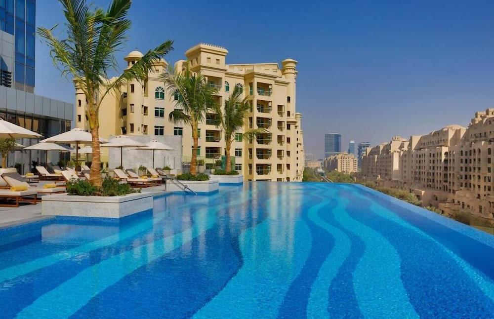 The Palm Tower - Platinium Dubai - Pool