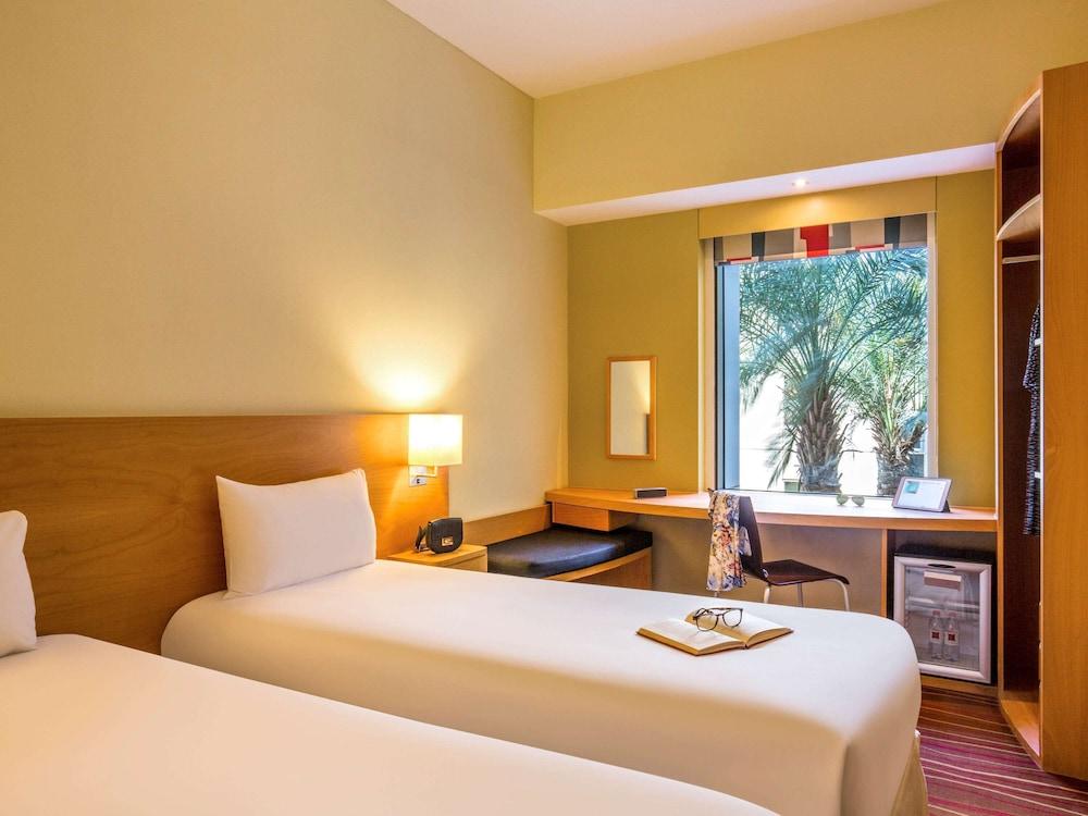 فندق إيبيس مول الإمارات دبي - Room