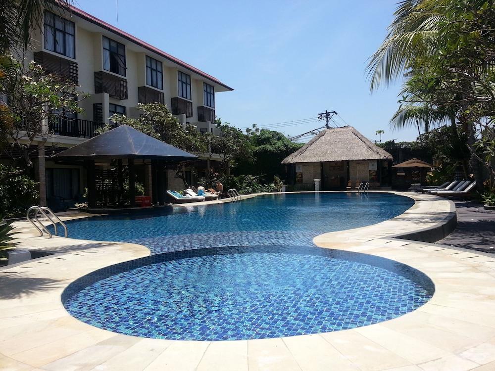 Best Western Resort Kuta - Outdoor Pool