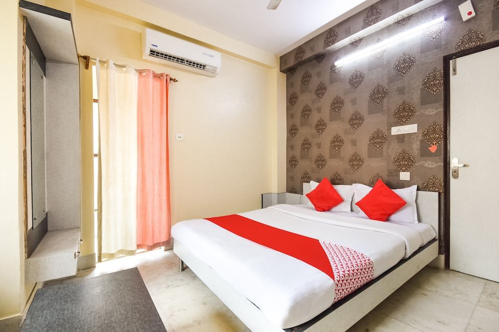 OYO 8189 Shree Krishna Guest House - Featured Image