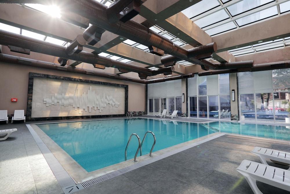 The Four Winds Hotel - Indoor Pool