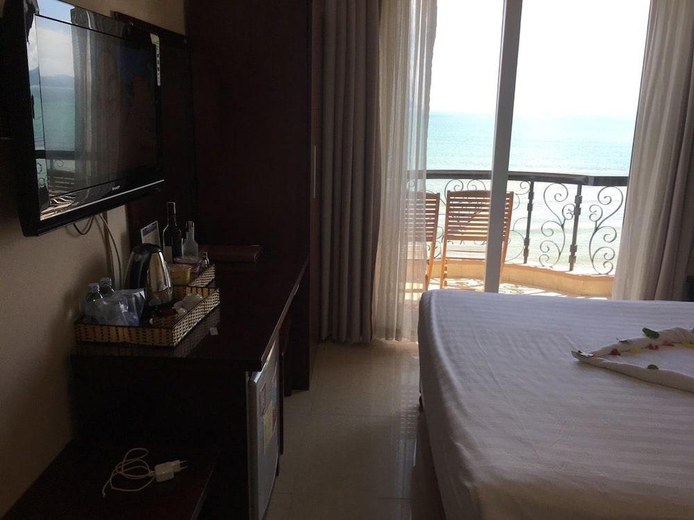 Fairy Bay Hotel - Room