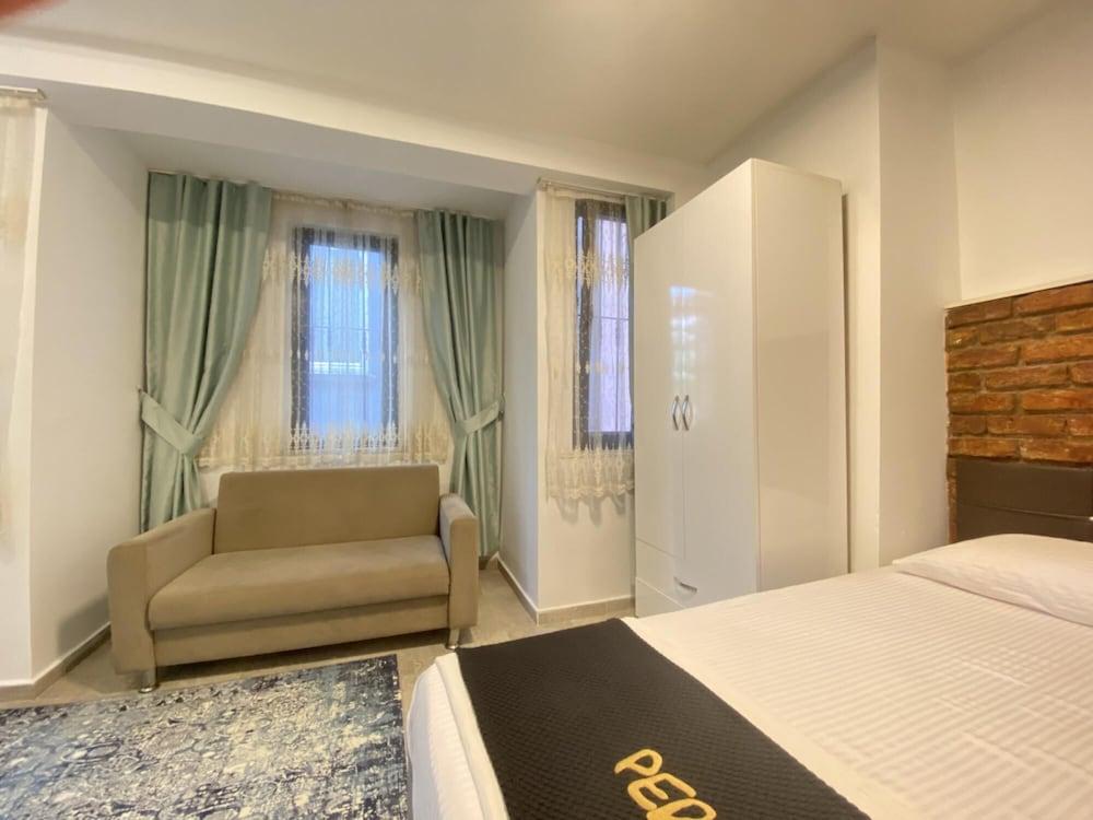 Comfy and Central Studio Flat Near Istiklal Street - Room