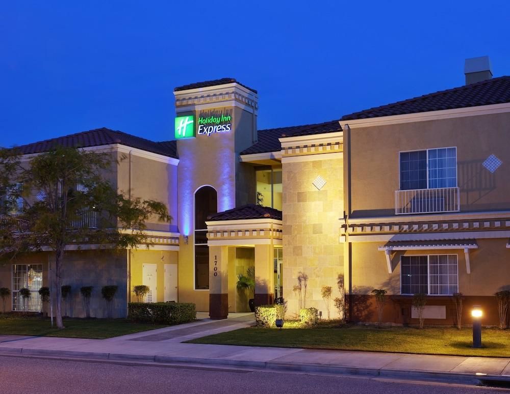 Holiday Inn Express & Suites Santa Clara, an IHG Hotel - Exterior