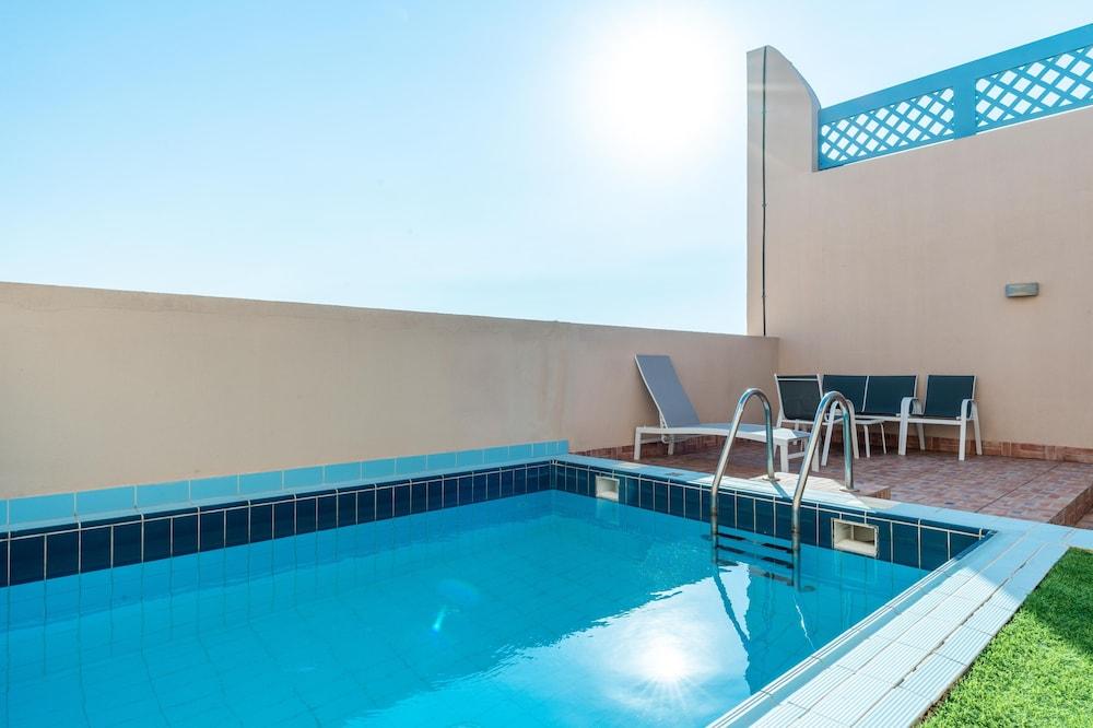 GLOBALSTAY. Private Pool Villas and Townhomes - Rooftop Pool