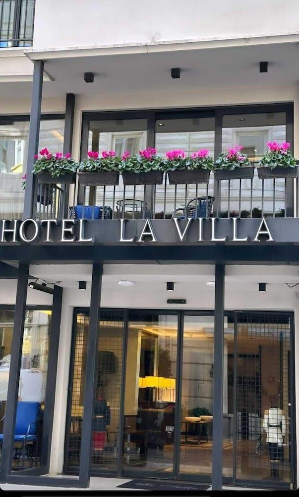 Hotel La Villa - Exterior