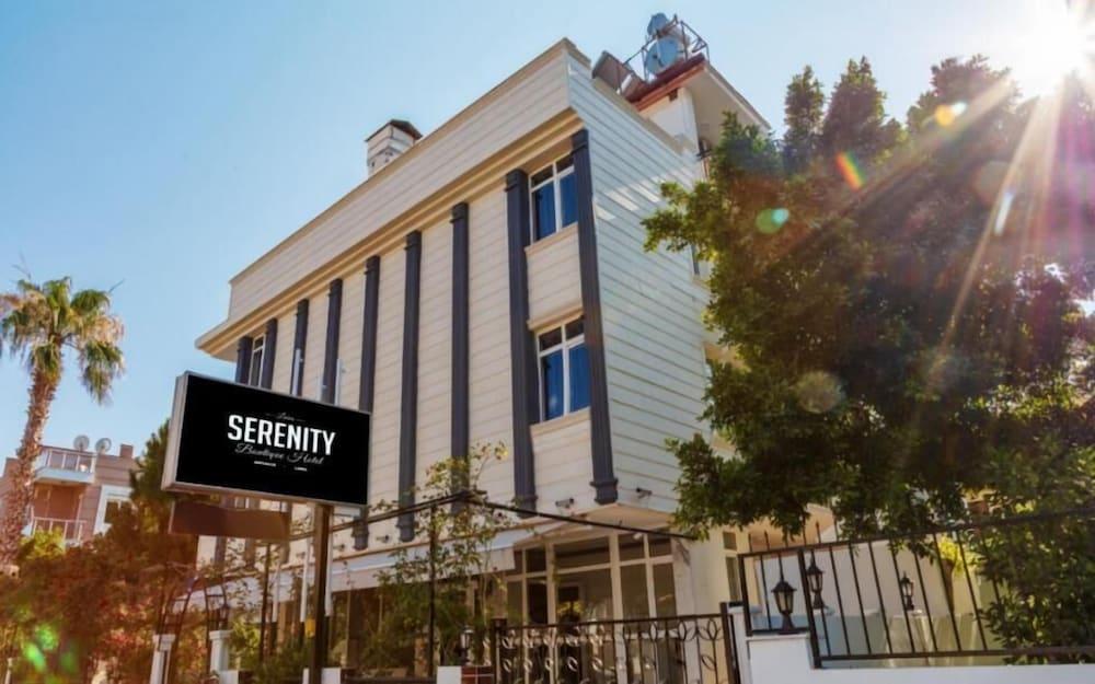 Serenity Lara Hotel - Exterior